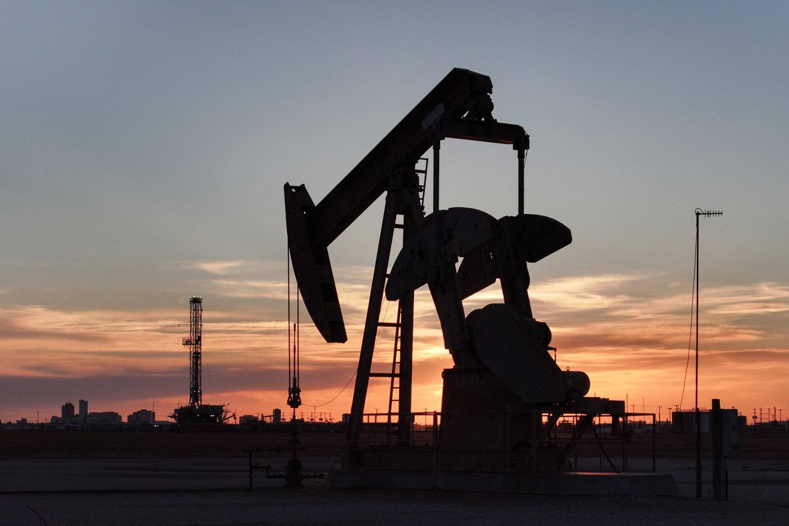 Brasil lidera produção de petróleo