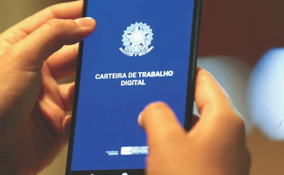 ES atinge marca histórica com mais de 2 milhões de ocupados, aponta IBGE